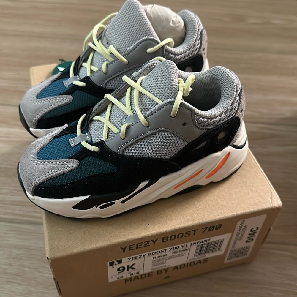 Yeezy Waverunner Infant Size 9k